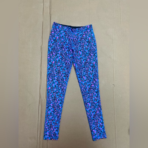 Lilly Pulitzer Luxletic Blue and Pink Patterned Wear - Picture 6 of 8